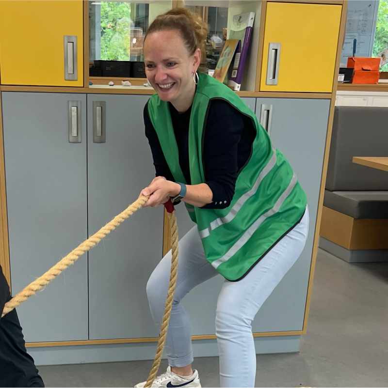 Vrijwilligers op Kindcentrum De Entree